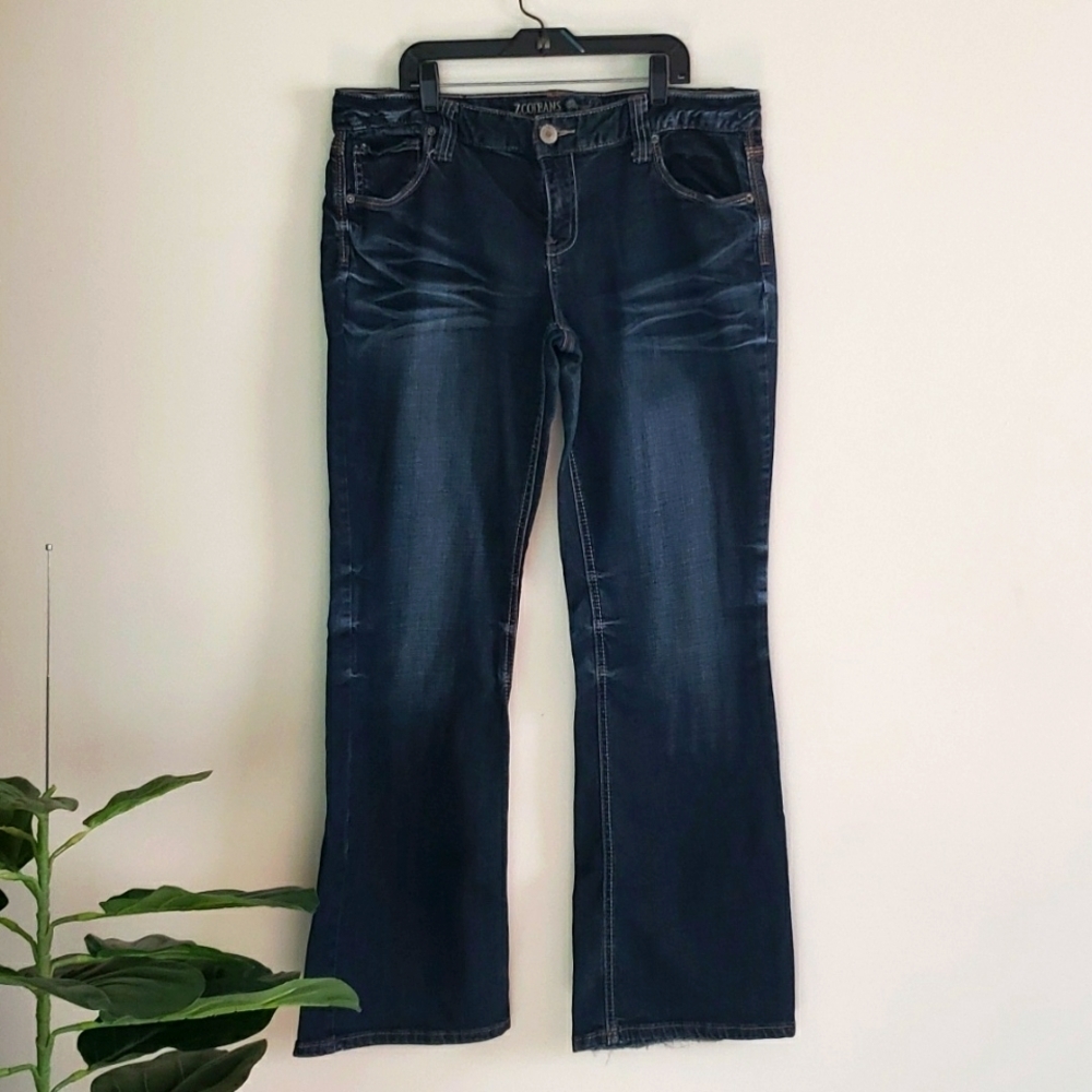 Zco jeans midrise stretch jeans, flare,  dark wash, fading, women's size…